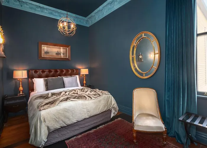 The Royal Hotel Featherston - Boutique Hotel