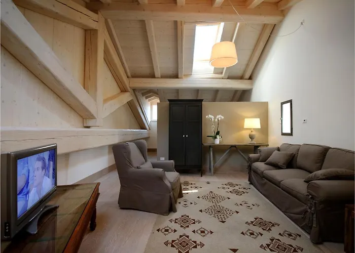 Locanda In Borgo Garnì&Wellness