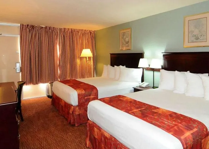 Magnuson Hotel & Marina New Port Richey