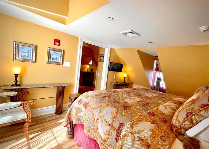 Atlantis Inn Hotel (Adults Only)