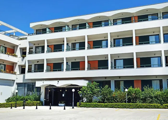 Margarona Royal Hotel