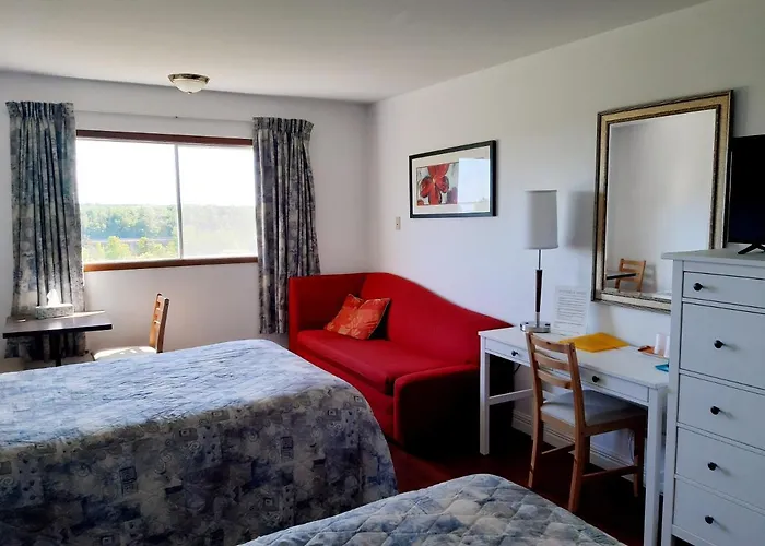 Balmoral Motel
