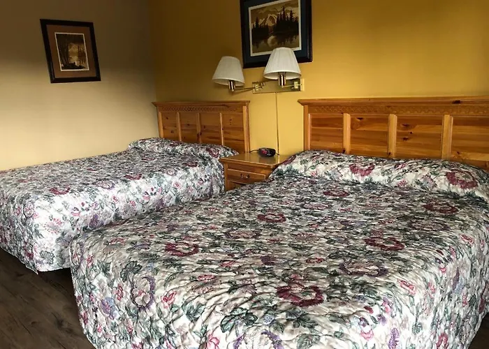 Knights Inn - Baker City