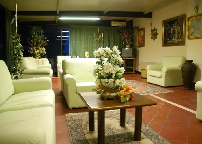 Hotel Flowers