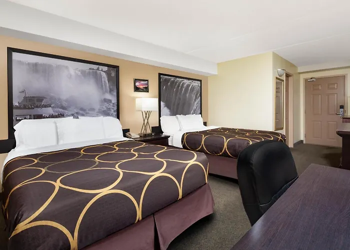 Super 8 By Wyndham Niagara Falls By The Falls