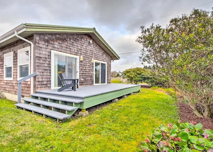 Steps To Beach! Airy Coastal Escape W/ Deck