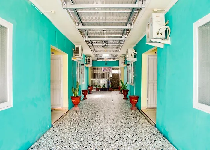 Oyo 3348 Minimalis Homestay