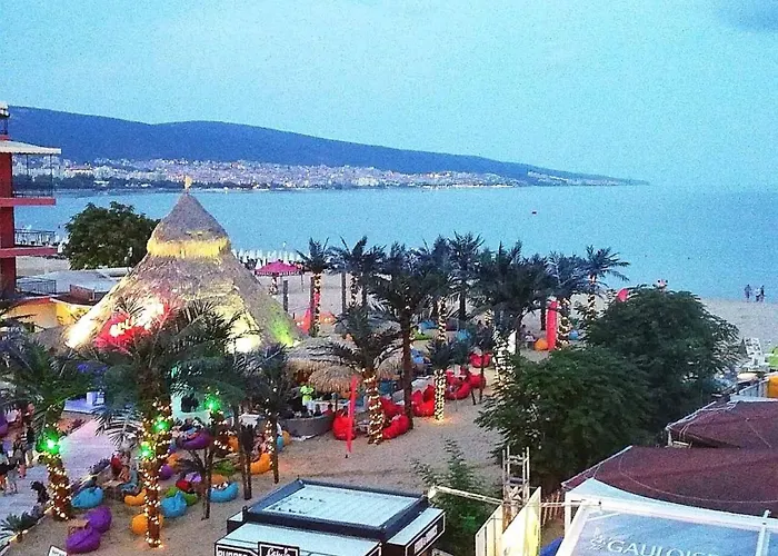 Largo Beach Hotel