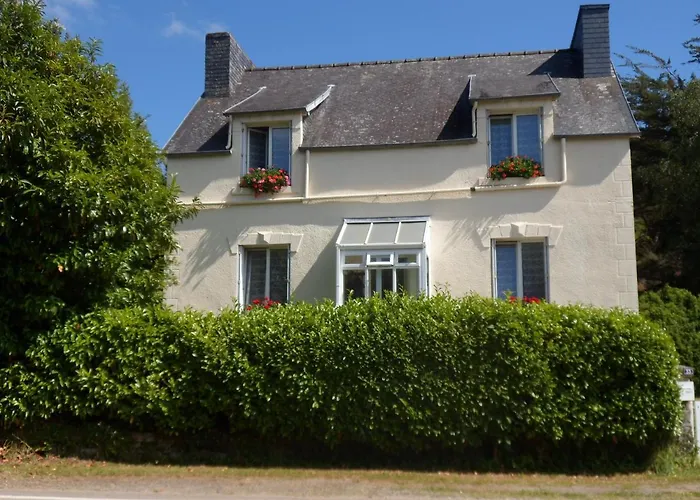 Riverside Bed And Breakfast