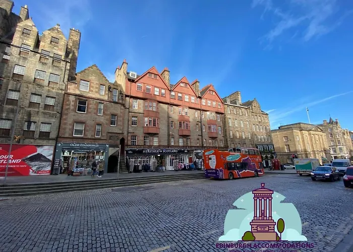 Royal Mile Romance By Edinburgh Heritage Collection