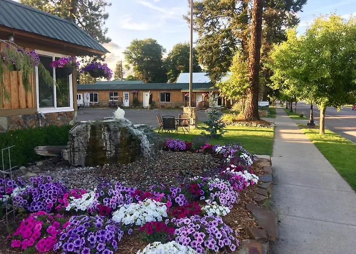 Evergreen Motel
