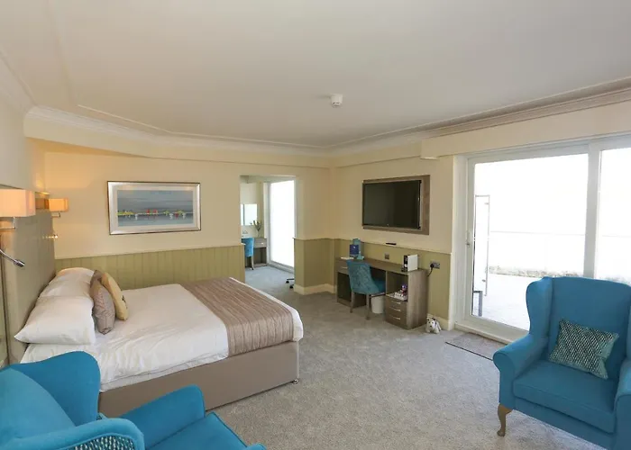 Duck Bay Hotel & Restaurant