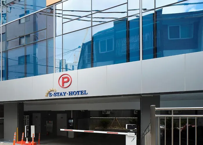 S Stay Hotel