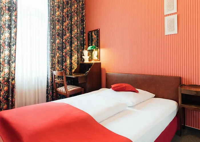 Das Kleine Hotel In Ruhiger Stadtlage
