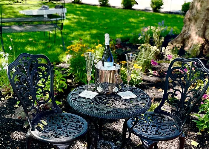 Buttonwood Boutique Hotel