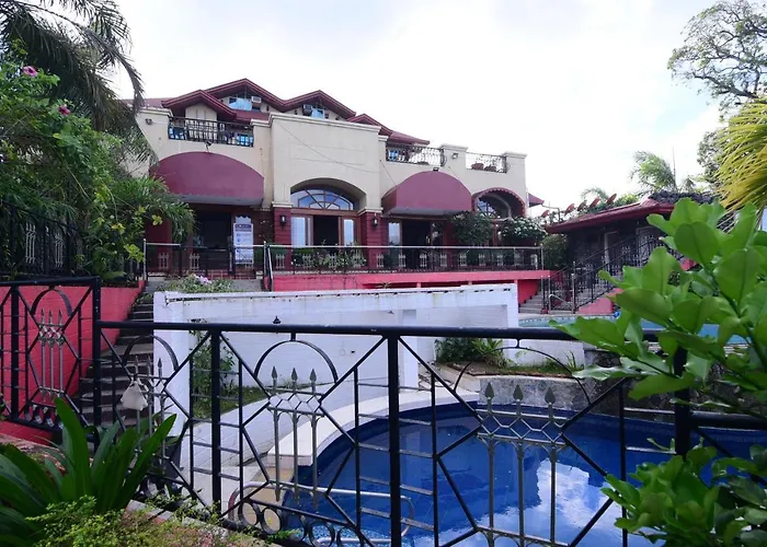 Ang Tahanan Ni Aling Meding Hotel And Restaurant