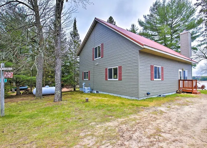 Cozy Dam Lake Escape W/ Dock, Yard & Water Access!