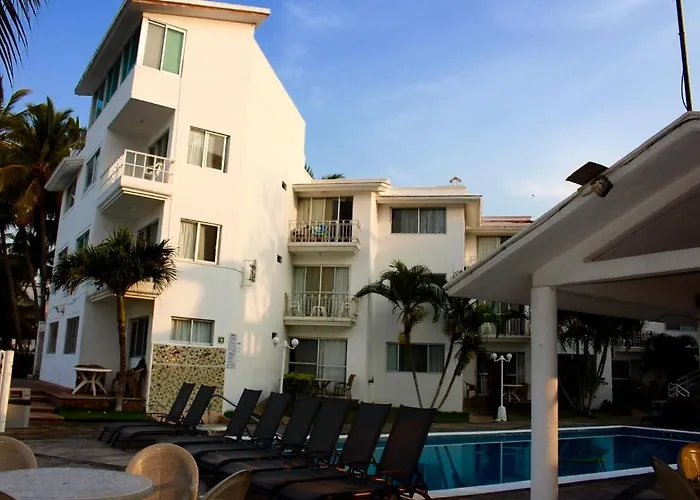 Hotel Y Suites Corita