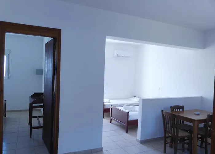 Marianthi Studios & Apartments