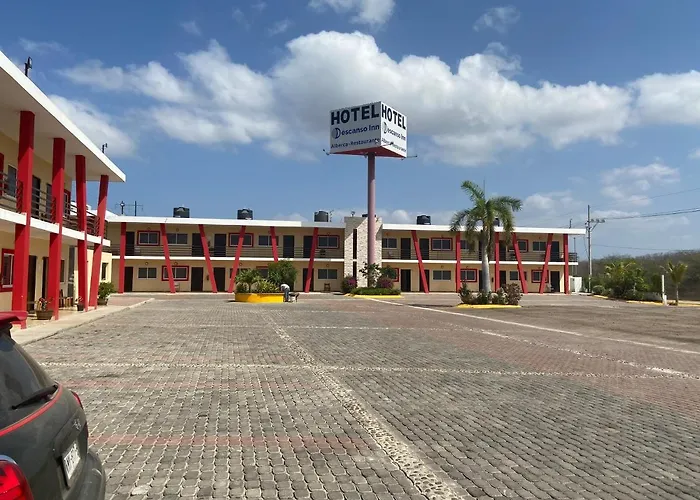 El Descanso Inn