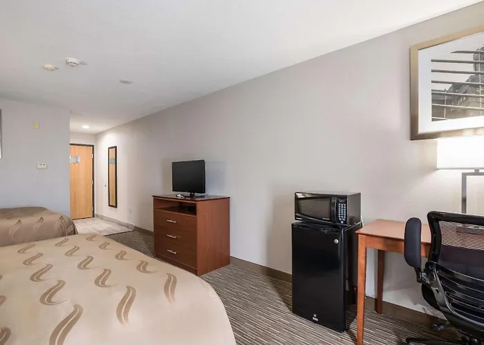 Quality Inn & Suites Lodi I-90