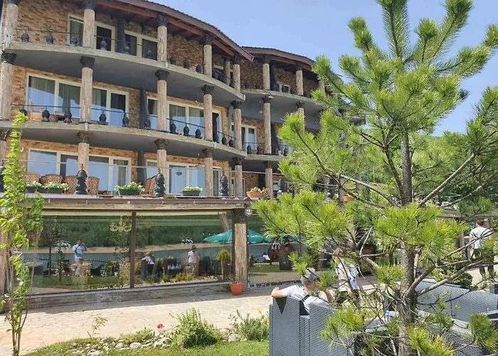 Rey Hotel