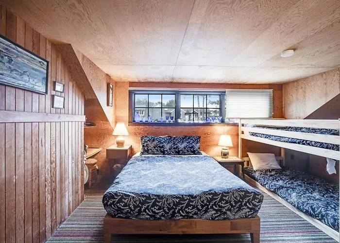 Historic Haystack Cabin