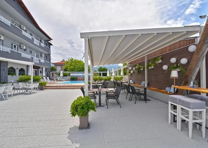 Hotel Akrothalassia J I K