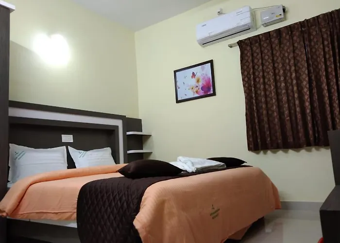 Giri Nandhana Residency