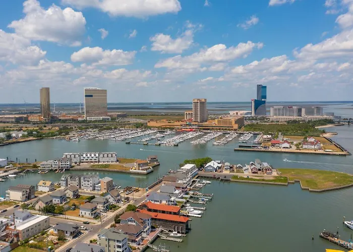 ❤️ The Top End Townhomes With Stunning Views On One-Of-A-Kind Rooftop Deck! Wow!