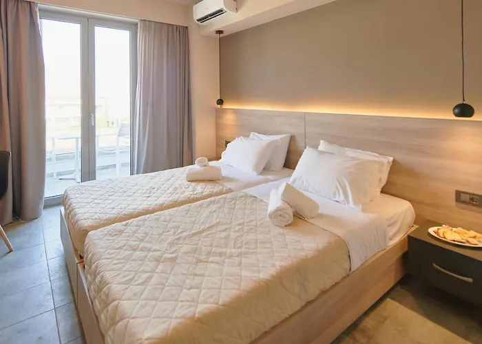 Sunny View Hotel