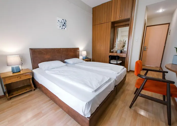 Hotel Cronos