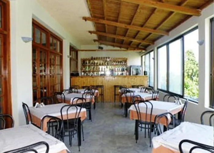Hotel Kavouris