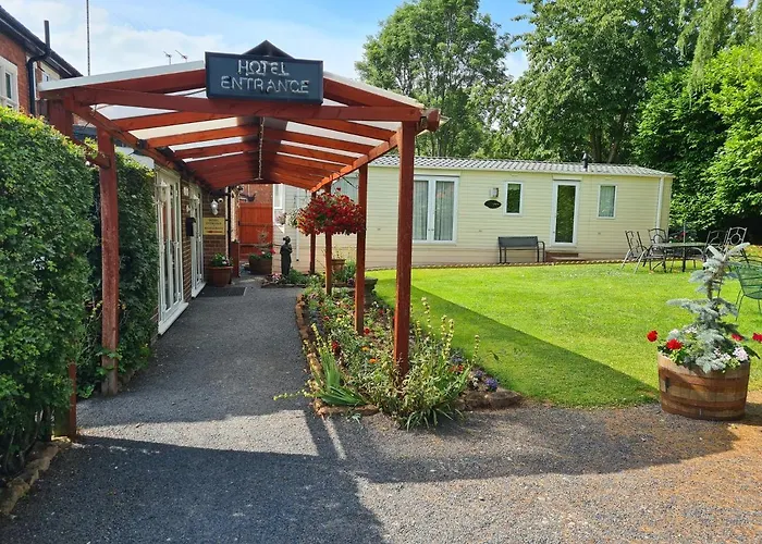 Tudor Lodge Hotel