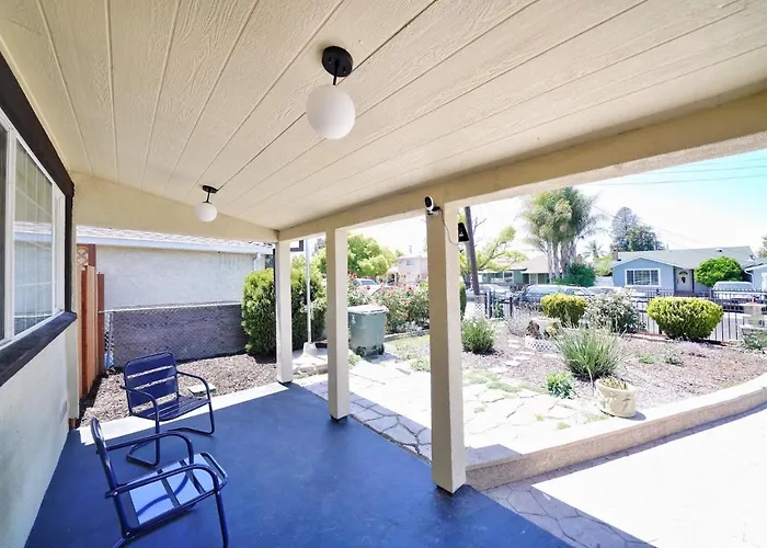 @ Marbella Lane - Vibrant 4Br Rwc Ldry + P