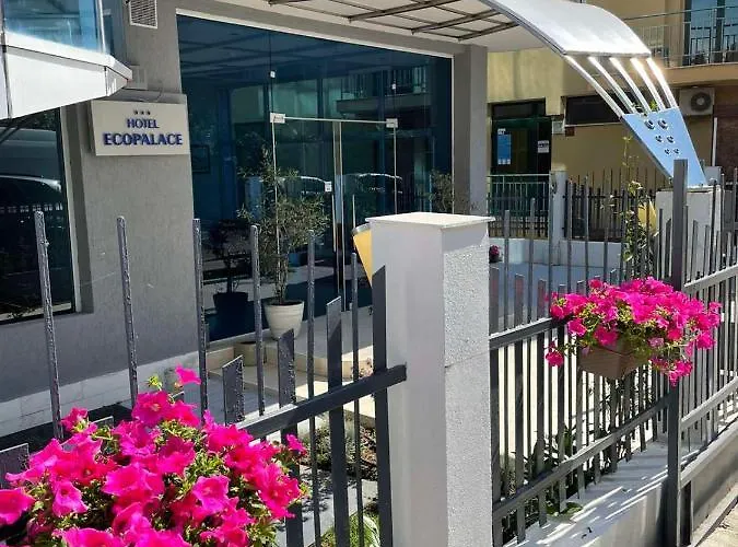 Hotel Eco Palace