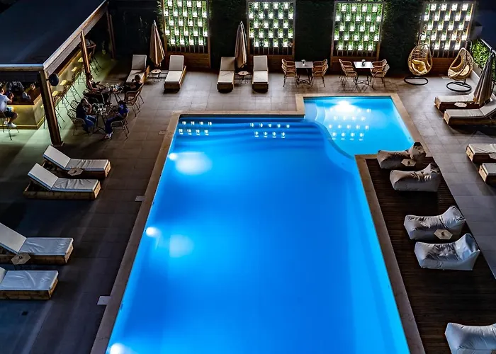 Dafni Plus Hotel