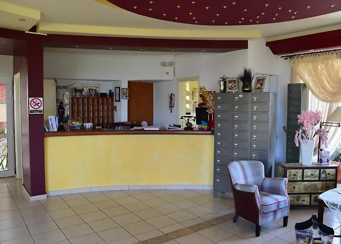 Alexandros Hotel