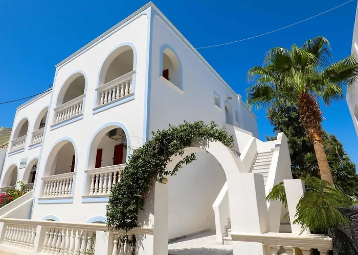 Finikas Santorini
