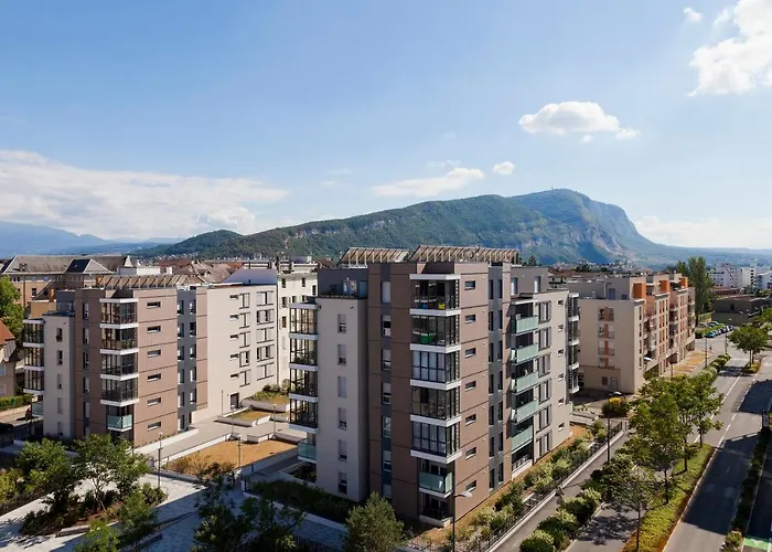 Nehô Suites Porte de Genève - Gare Annemasse