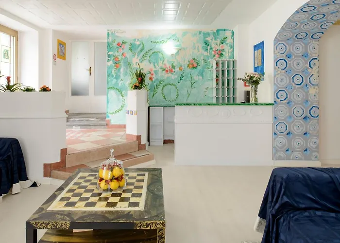 Hotel San Francesco E Il Lupo