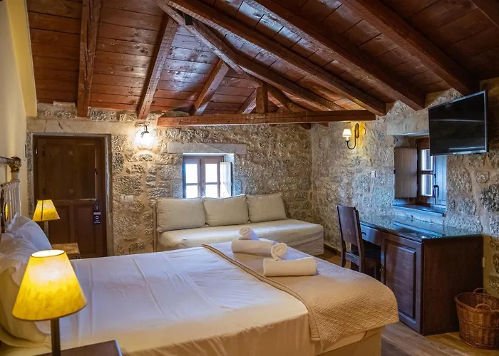 Trapela Areopolis, Boutique Hotel