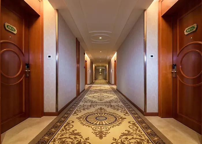 Vienna International Hotel Foshan Qiandeng Lake