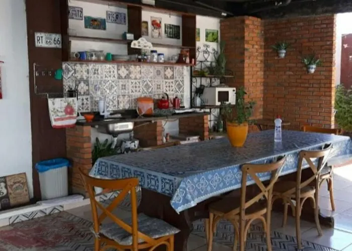 Pousada Cris Garden Bed&Breakfast