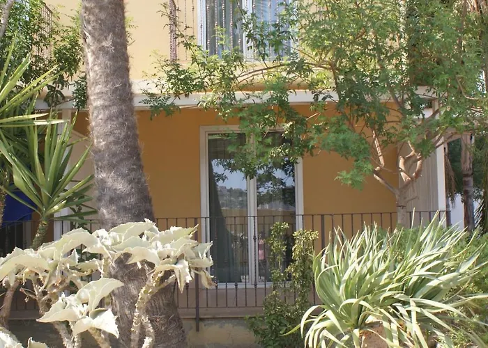 Mimi Hotel