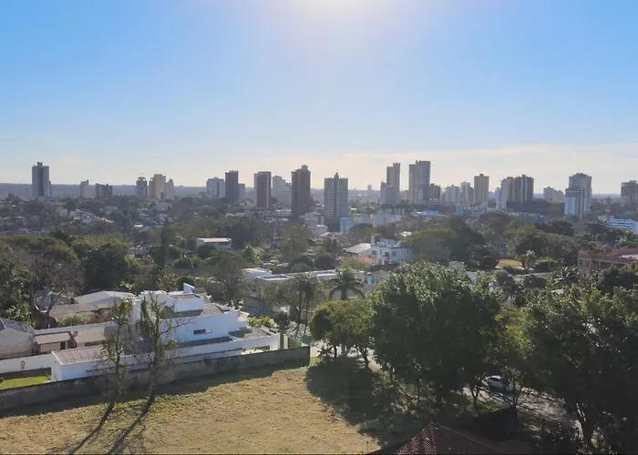 Quarto Privado em residência no Coração de Foz - casa e banheiro compartilhado