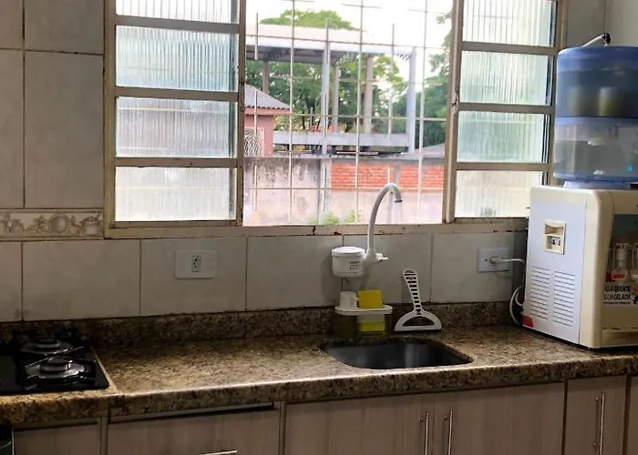 Quarto Privado em residência no Coração de Foz - casa e banheiro compartilhado