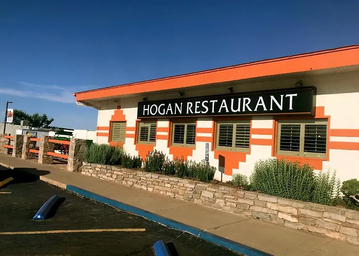 Navajoland Hotel