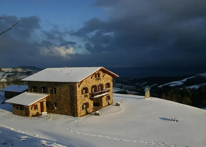 Eco Hotel Rural Lurdeia - Adults Only