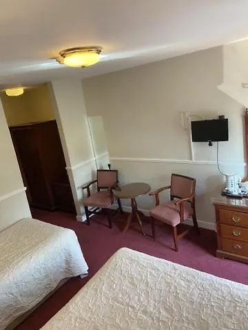 Monaghans Harbour Hotel